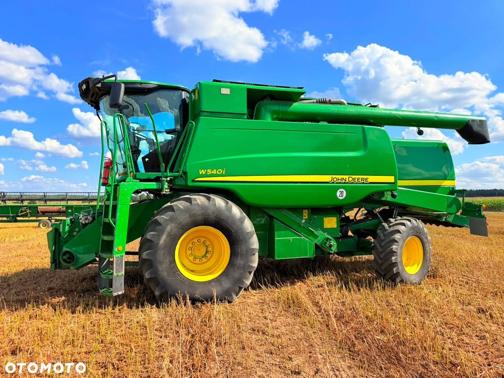 John Deere W540i - 1