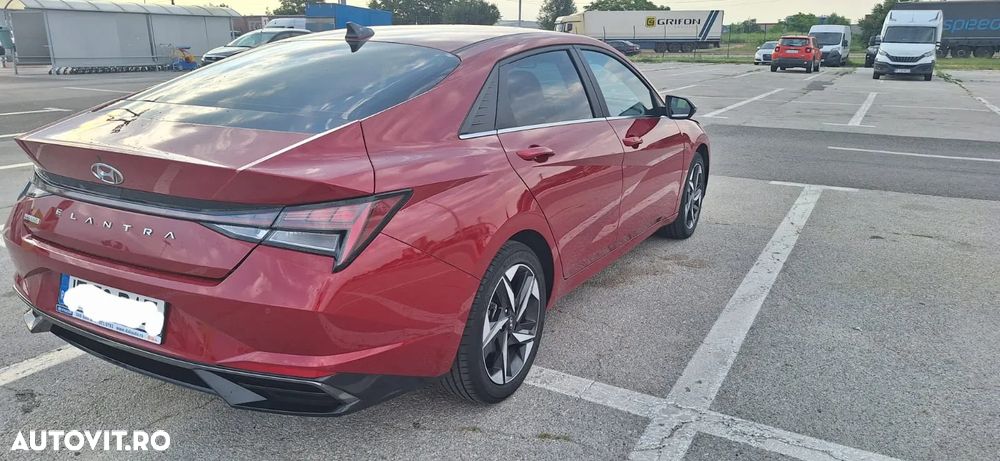 Hyundai Elantra 1.6 l 123 CP CVT Exclusive Navi - 4