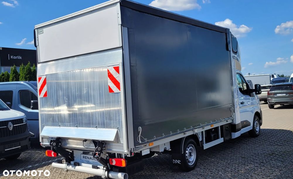 Renault MASTER TYŁ SPANIE 8P+WINDA - 9