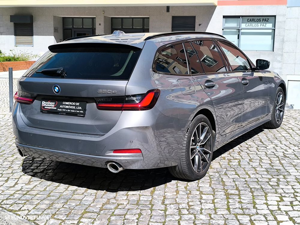 BMW 330 e Auto - 3