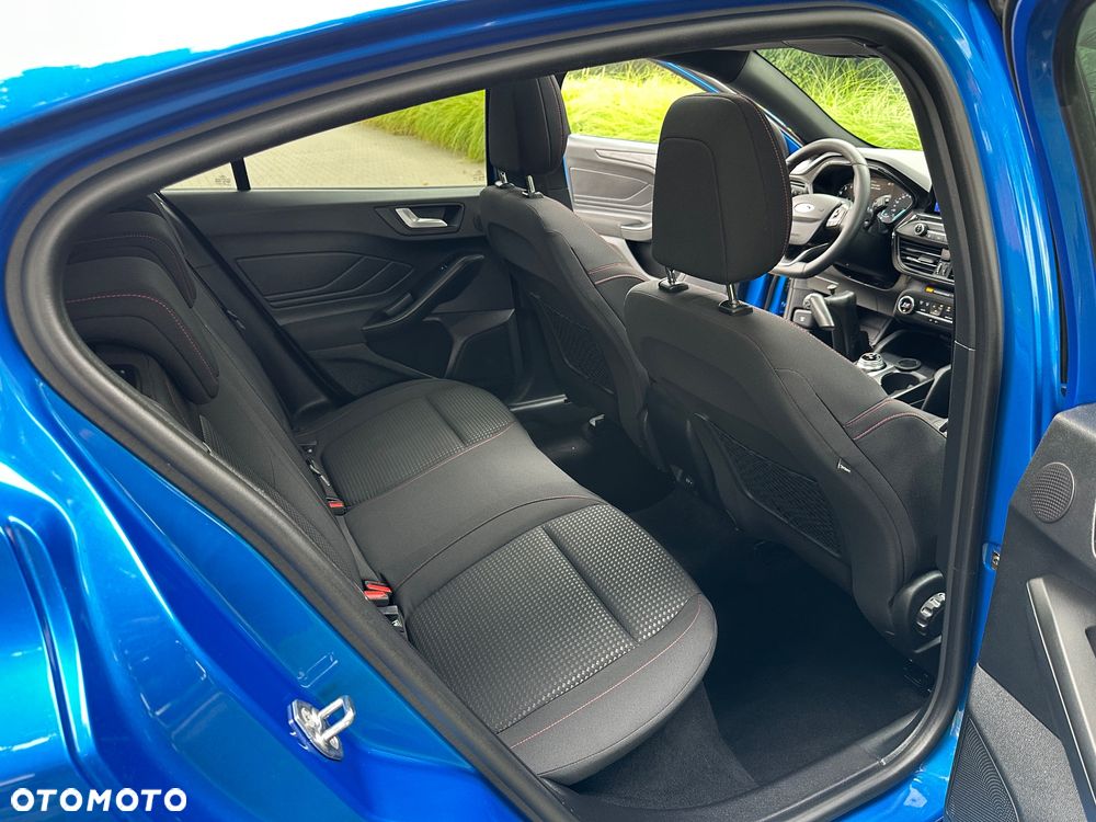Ford Focus 1.5 EcoBoost Start-Stopp-System ST-LINE X - 21