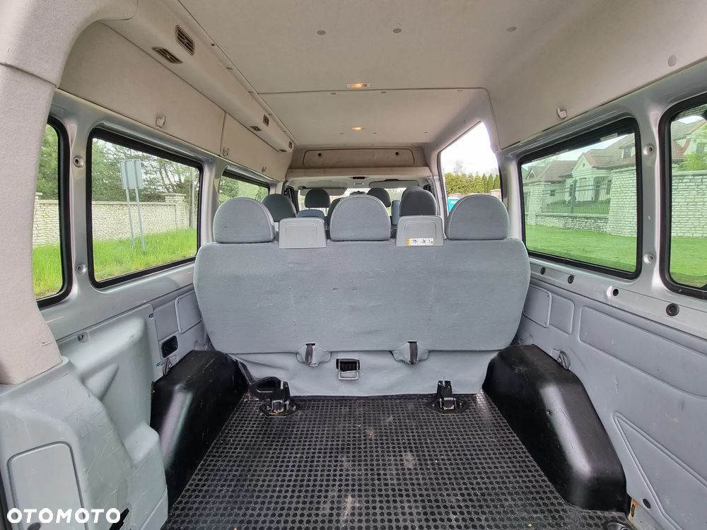 Ford Transit - 17
