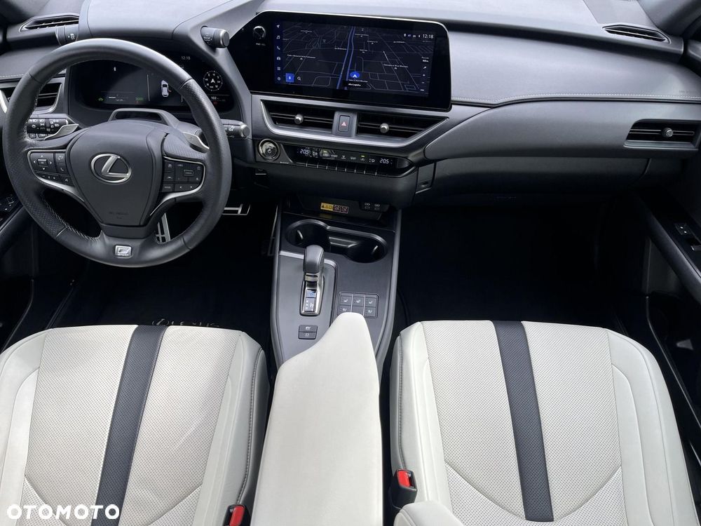 Lexus UX - 11