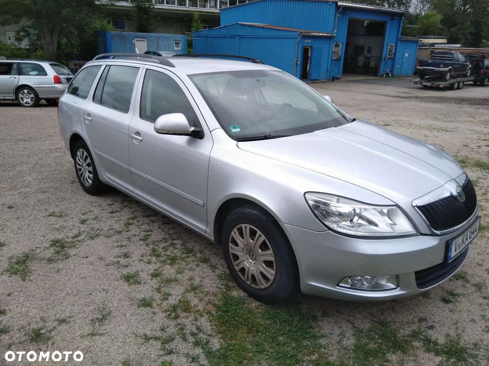 Skoda Octavia 1.8 TSI Ambiente - 2