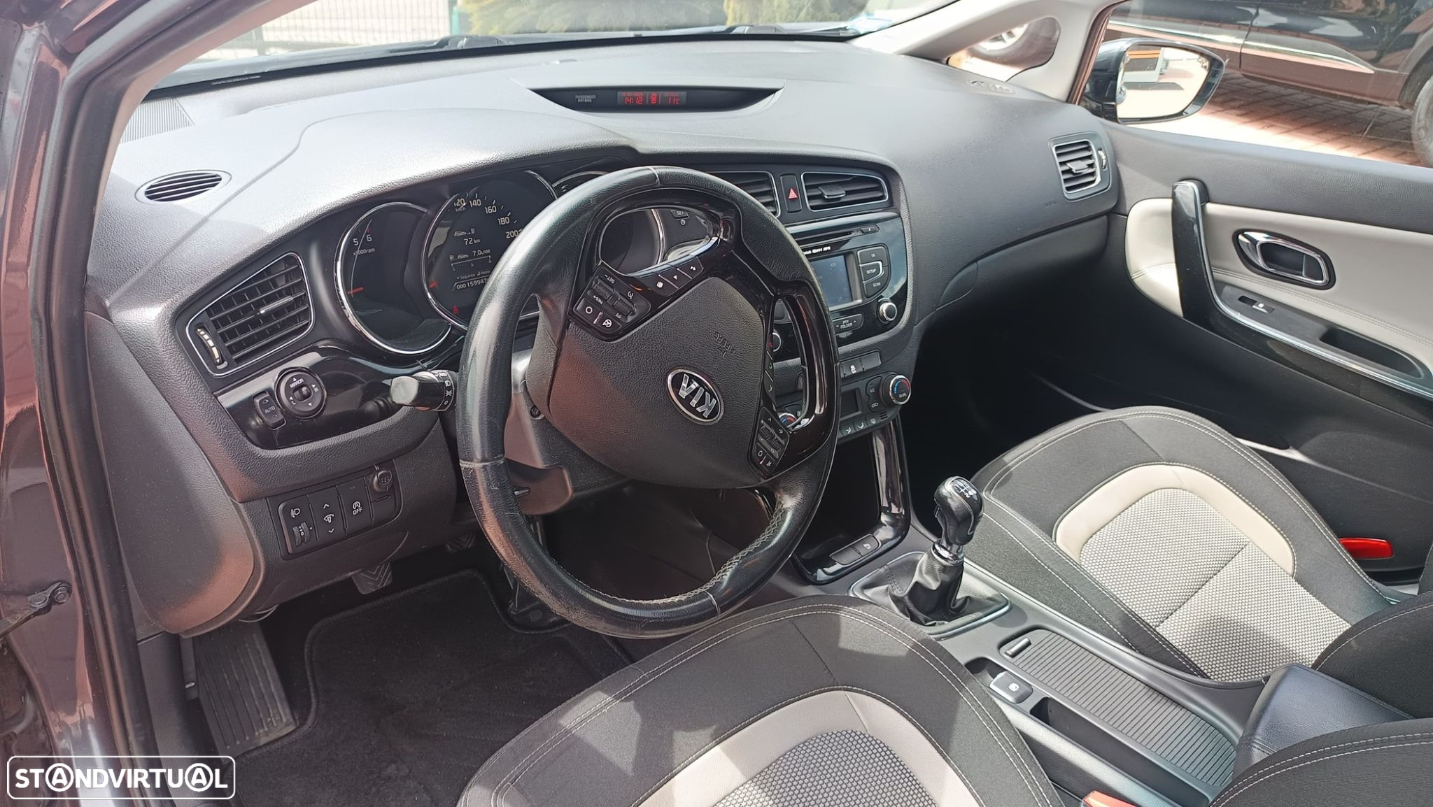 Kia Ceed SW 1.6 CRDi ECO - 14