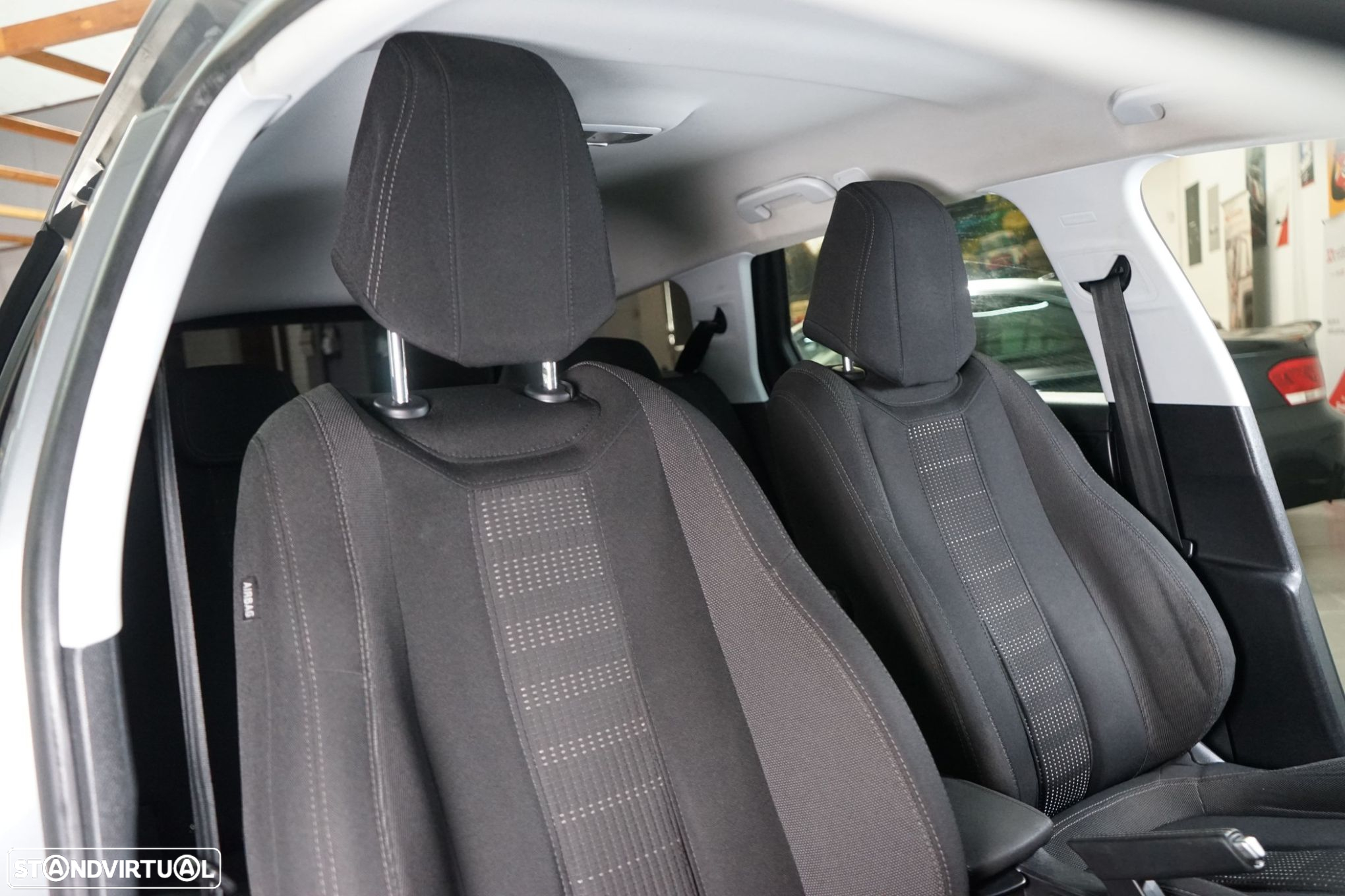 Peugeot 308 SW BlueHDi 120 EAT6 Stop & Start Active Business-Pack - 39