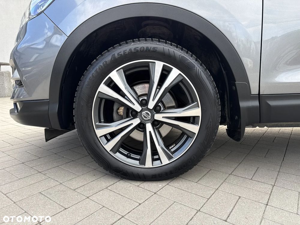 Nissan Qashqai 1.6 DCi N-Connecta Xtronic EU6 - 18