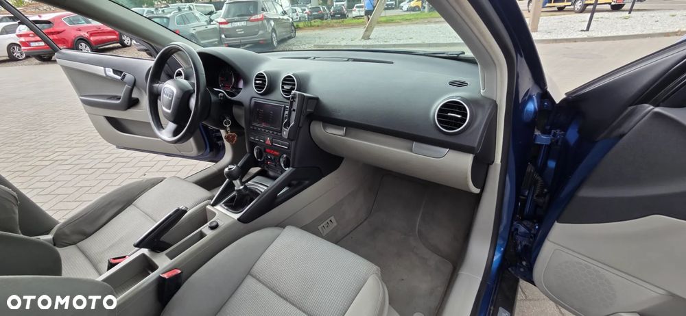 Audi A3 Sportback 1.9 TDI Ambiente - 34