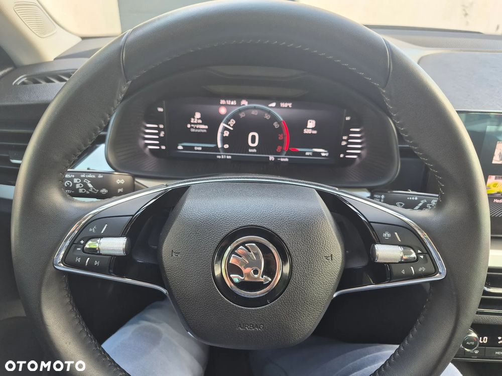 Skoda Kamiq 1.0 TSI Style - 27