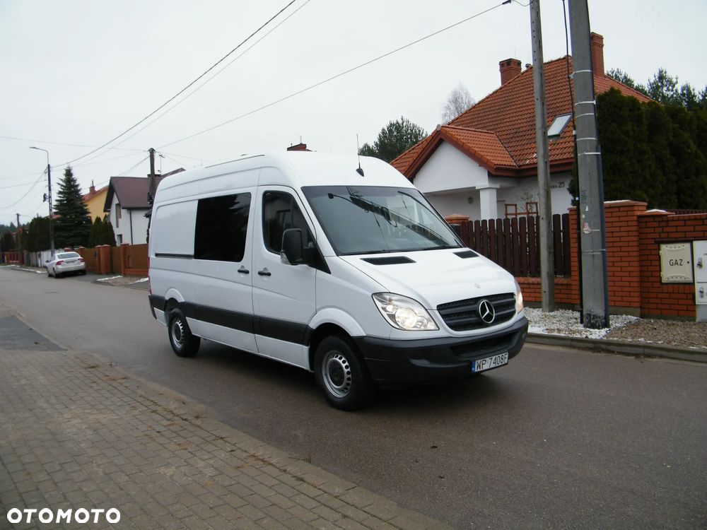 Mercedes-Benz Sprinter - 2