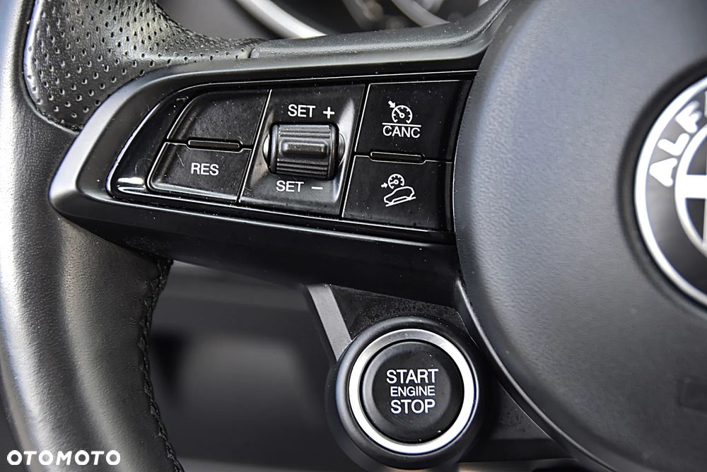 Alfa Romeo Stelvio 2.0 Turbo Veloce Q4 - 33