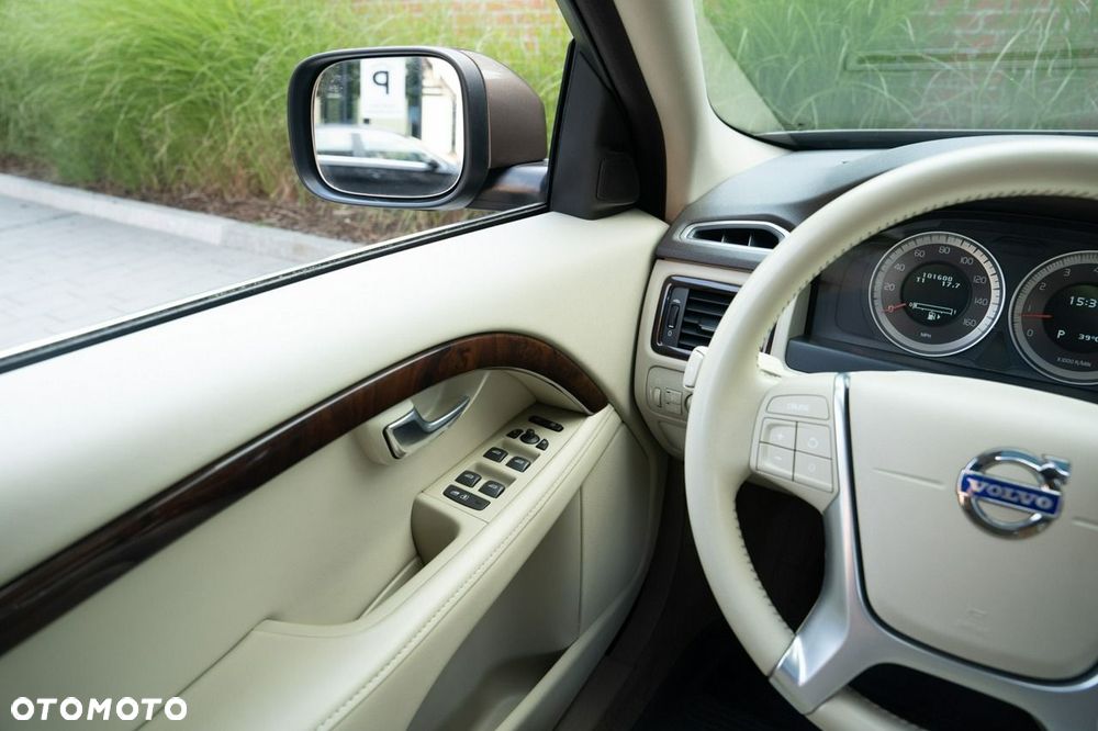 Volvo XC 70 3.2 AWD Summum - 11