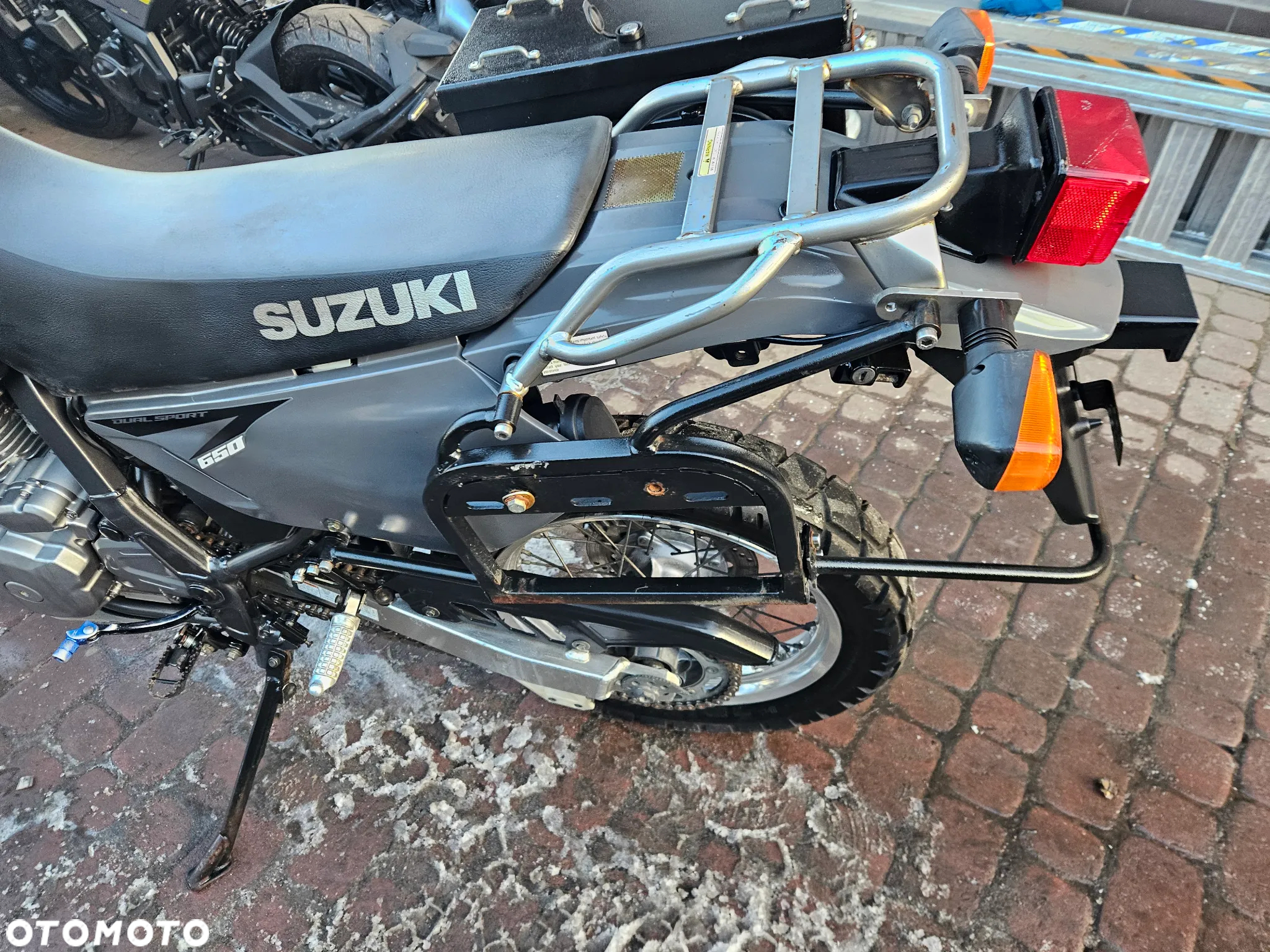 Suzuki DR - 10