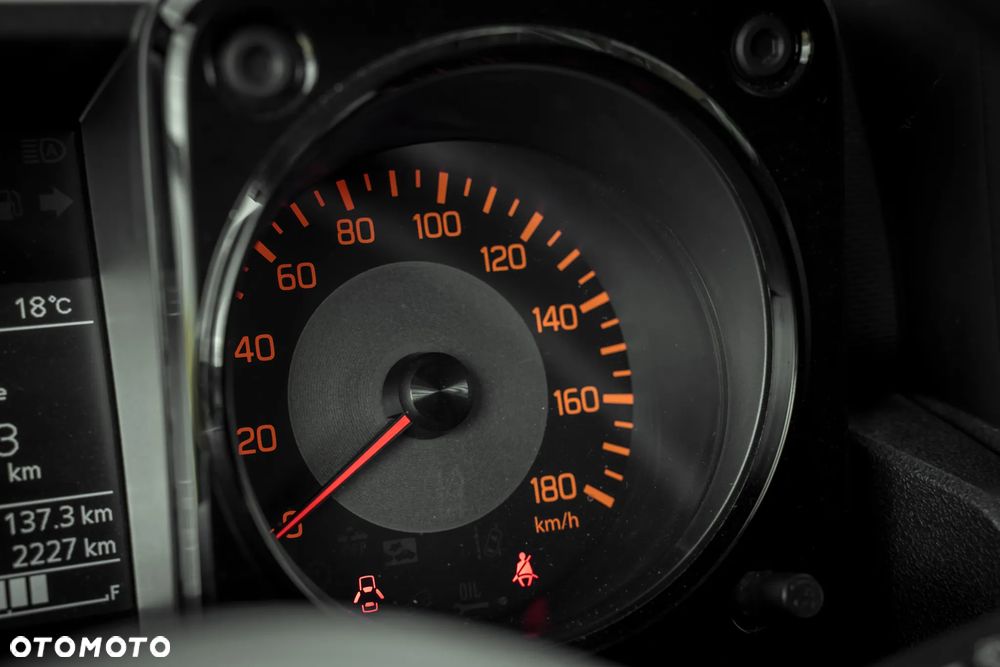 Suzuki Jimny 1.5 Premium - 22