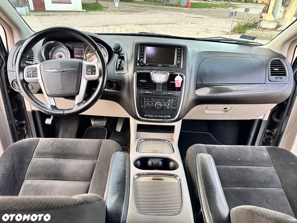 Chrysler Town & Country 3.6 Touring - 7