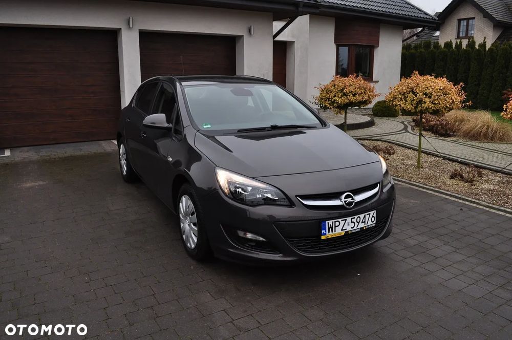 Opel Astra 1.4 Turbo Style - 14