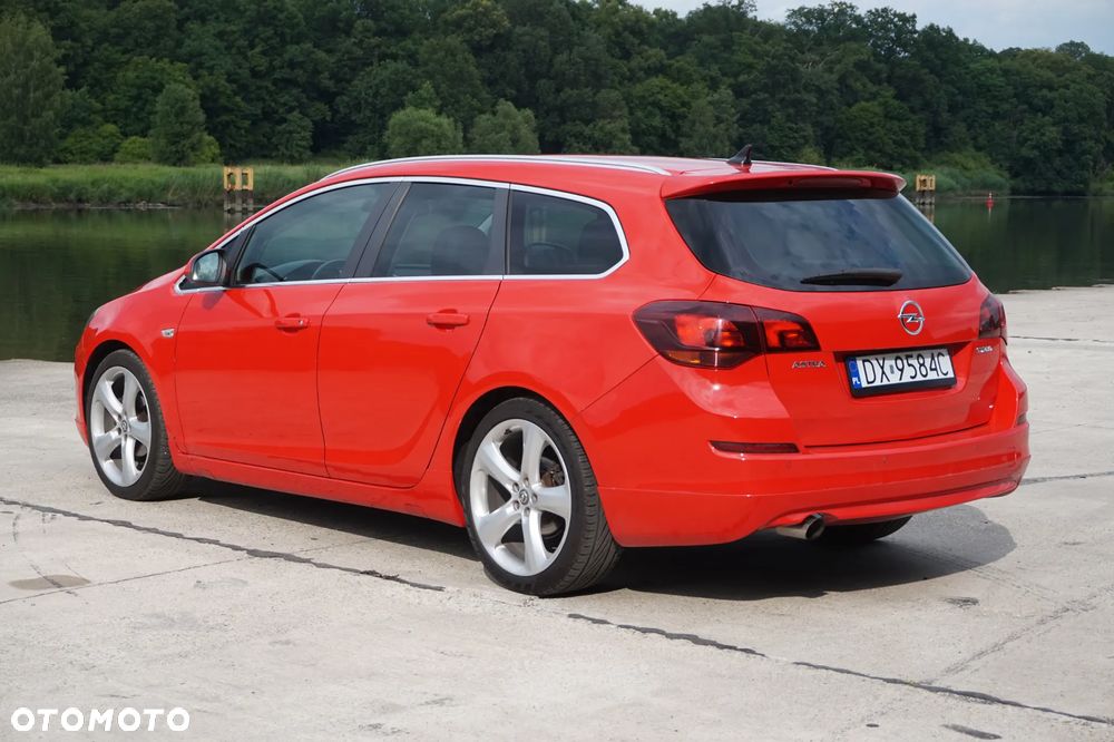 Opel Astra 1.4 Turbo - 12