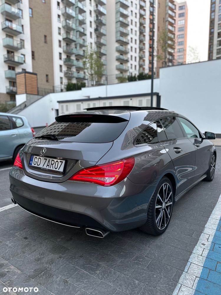 Mercedes-Benz CLA 200 7G-DCT UrbanStyle Edition - 17