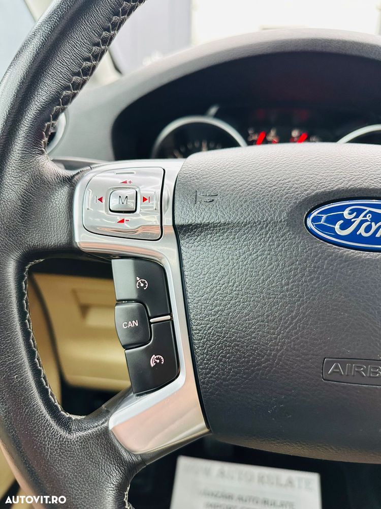 Ford Galaxy 2.0 TDCi DPF Ghia - 34