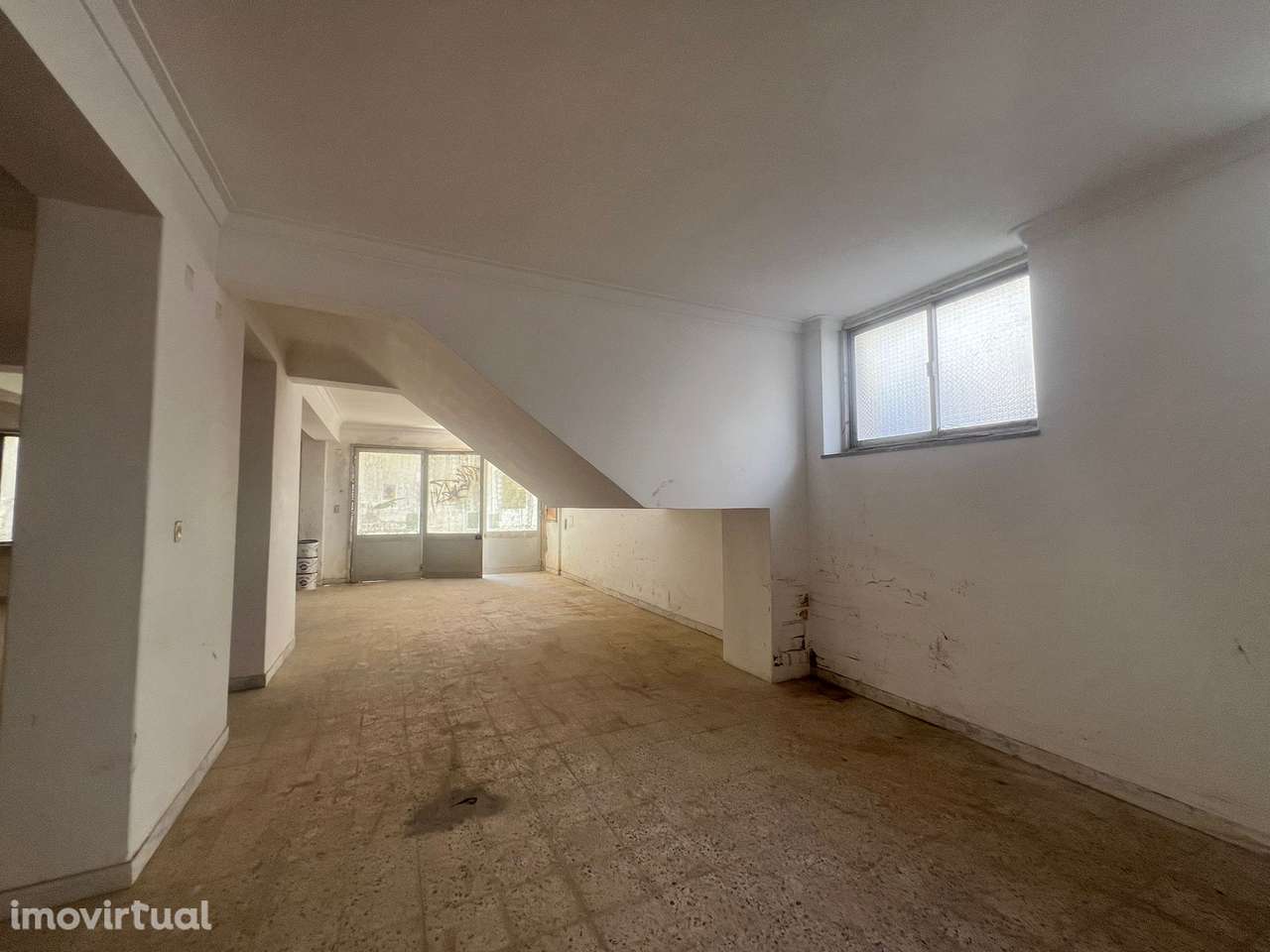 Loja/Armazem no Cacém - Grande imagem: 2/10