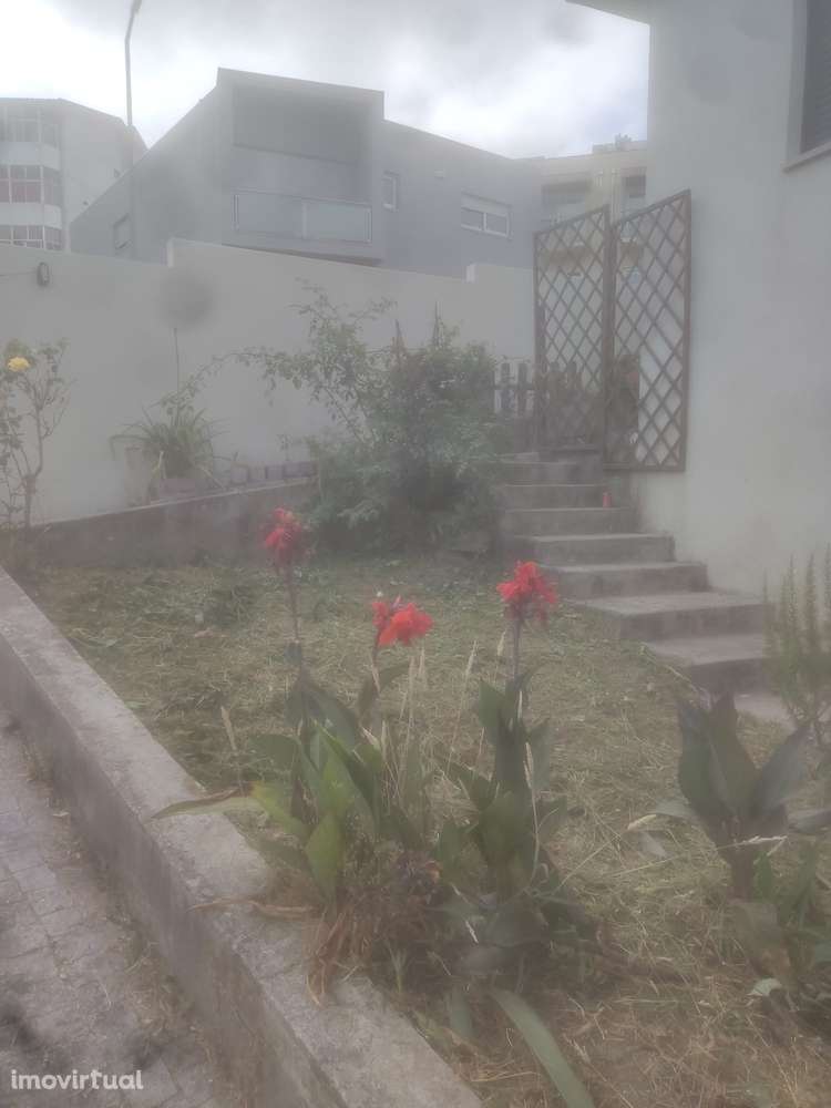 Suíte Mobilada | 400€ |Mais Despesas | Jardim e Parqueamento - Grande imagem: 2/8