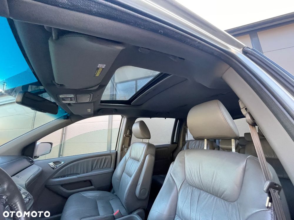 Honda Odyssey 3.5 LX - 16