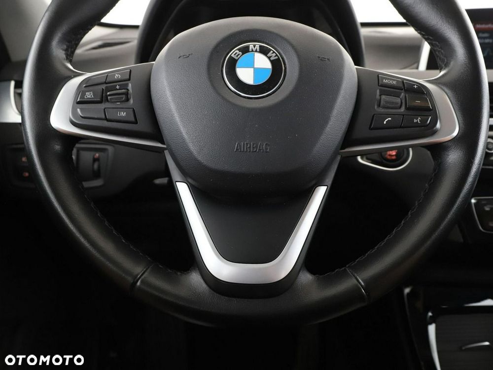 BMW X1 xDrive20d xLine - 22