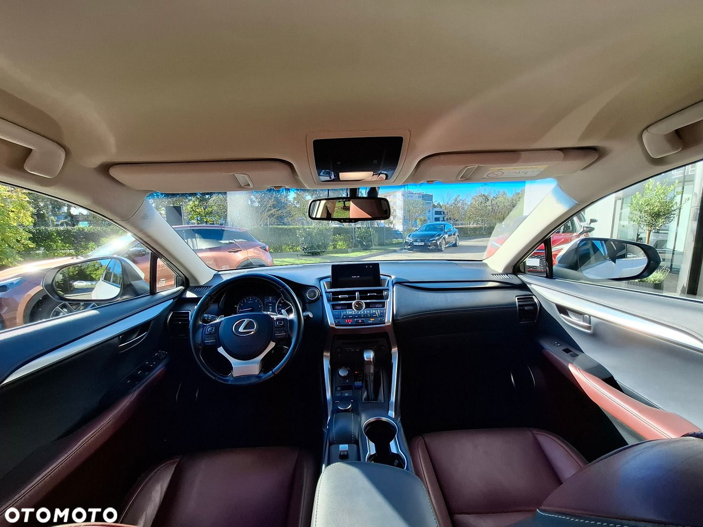 Lexus NX 200t Comfort AWD - 28