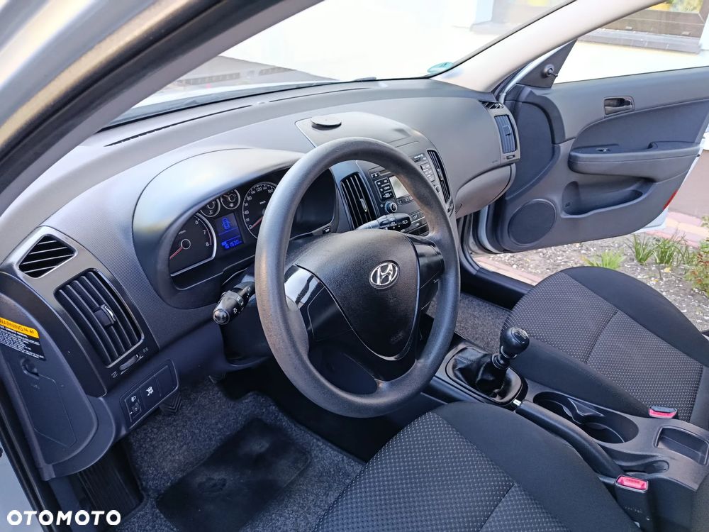 Hyundai i30 1.4 Blue Comfort - 22