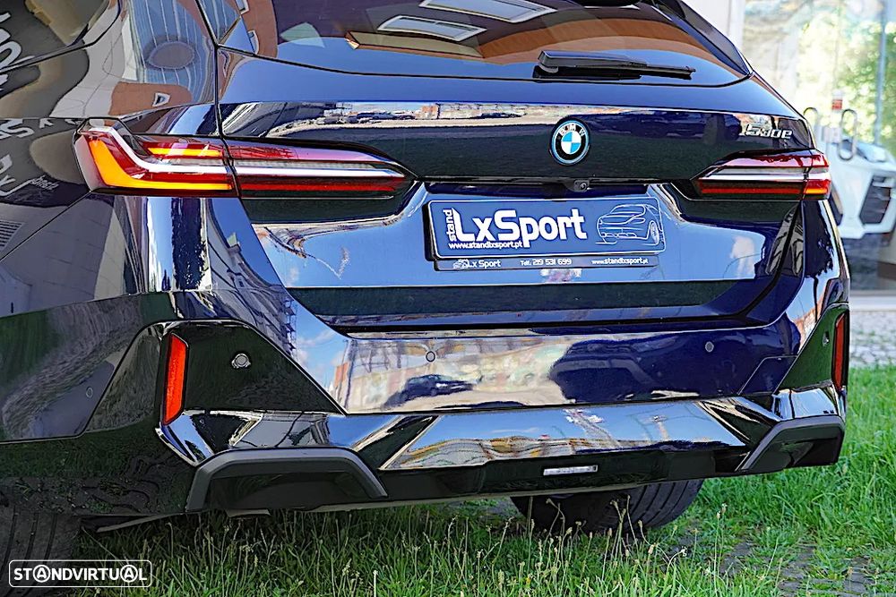 BMW 530 e Pack Desportivo M - 15