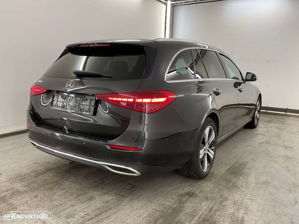 Mercedes-Benz C 300 e Avantgarde - 3