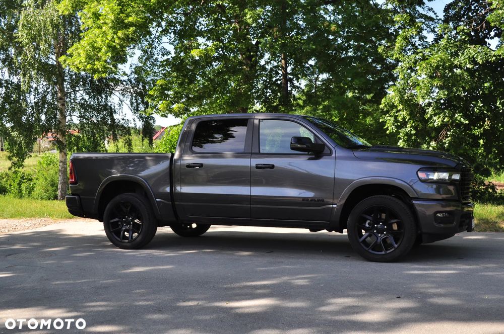 RAM 1500 Laramie Night Premium - 10