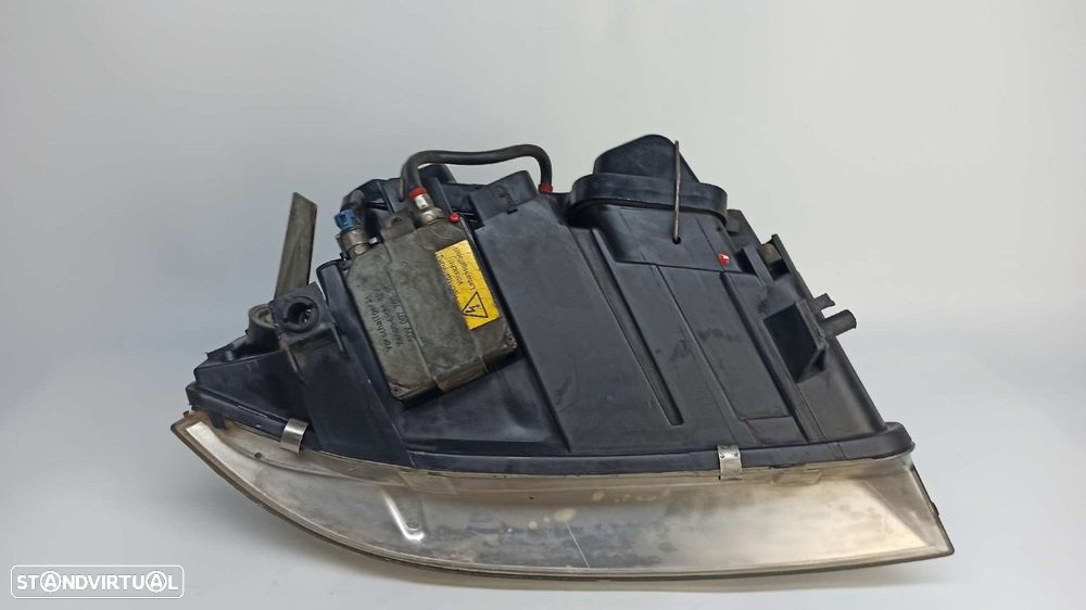 FAROL ESQUERDO AUDI A6 BERLINA (4B2) 2.5 TDI QUATTRO - 5