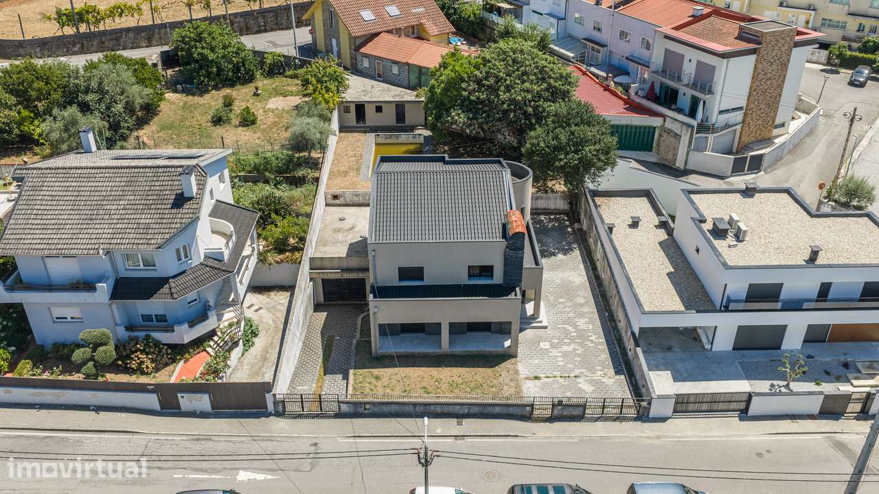 Moradia T4 | Lamaçães, Braga - Grande imagem: 3/42