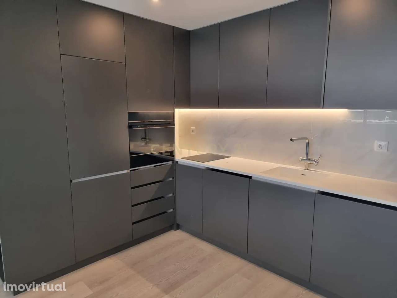 Arrendamento - Apartamento T0 - Magnólia Residenc3 - Gaia - Grande imagem: 5/23