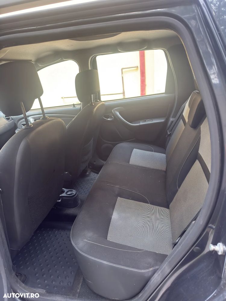 Dacia Duster 1.5 dCi 4x4 Laureate - 10