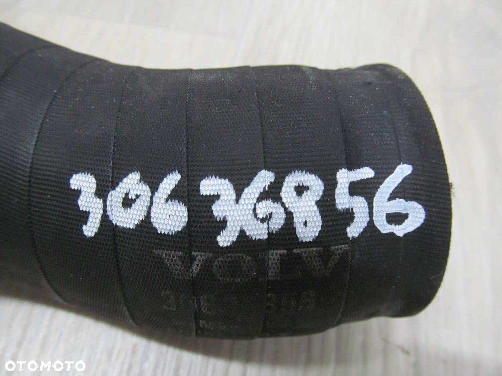 VOLVO S60 V70 XC 2.4 D5 RURA PRZEWOD INTERCOOLERA 30636856 - 6