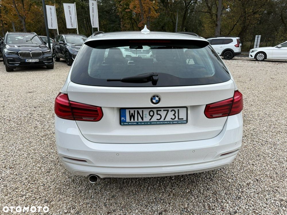 BMW Seria 3 318i GPF - 23