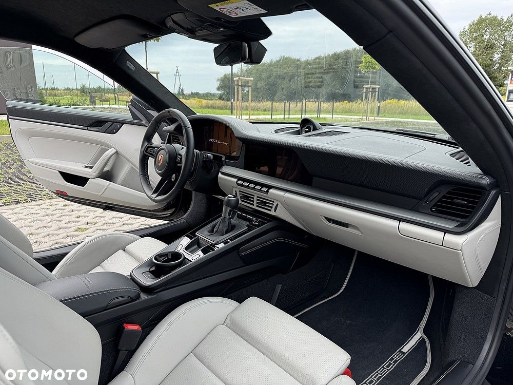 Porsche 911 GT3 PDK mit Touring-Paket - 31
