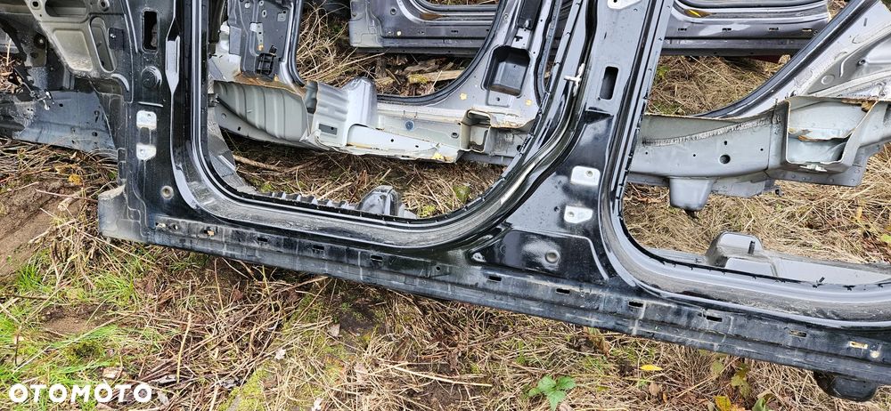Dodge Durango III 2014- Ćwiartka przód lewy Ćwiartka przednia lewa Słupek Próg Podłużnica Fartuch błotnik tył bok lewy Szkielet KOLOR PXJ - 3