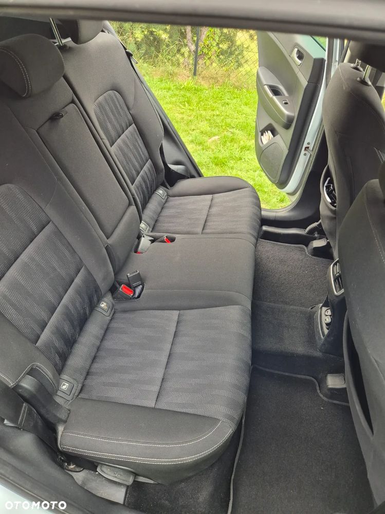 Kia Sportage 1.6 GDI L 2WD - 9