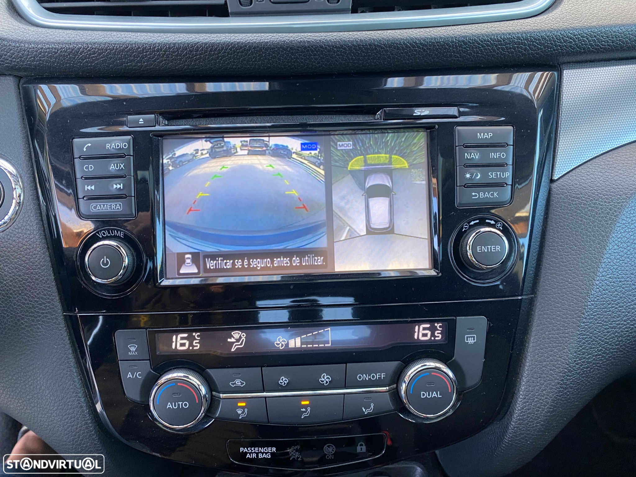 Nissan Qashqai 1.5 dCi N-Connecta - 23