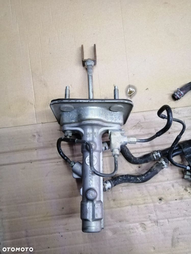 Toyota Prius II hybrid 1.5 16V pompa hamulcowa przewody zbiorniczek 47270-47010  132030-40120 - 22