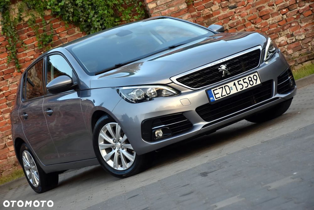 Peugeot 308 - 1