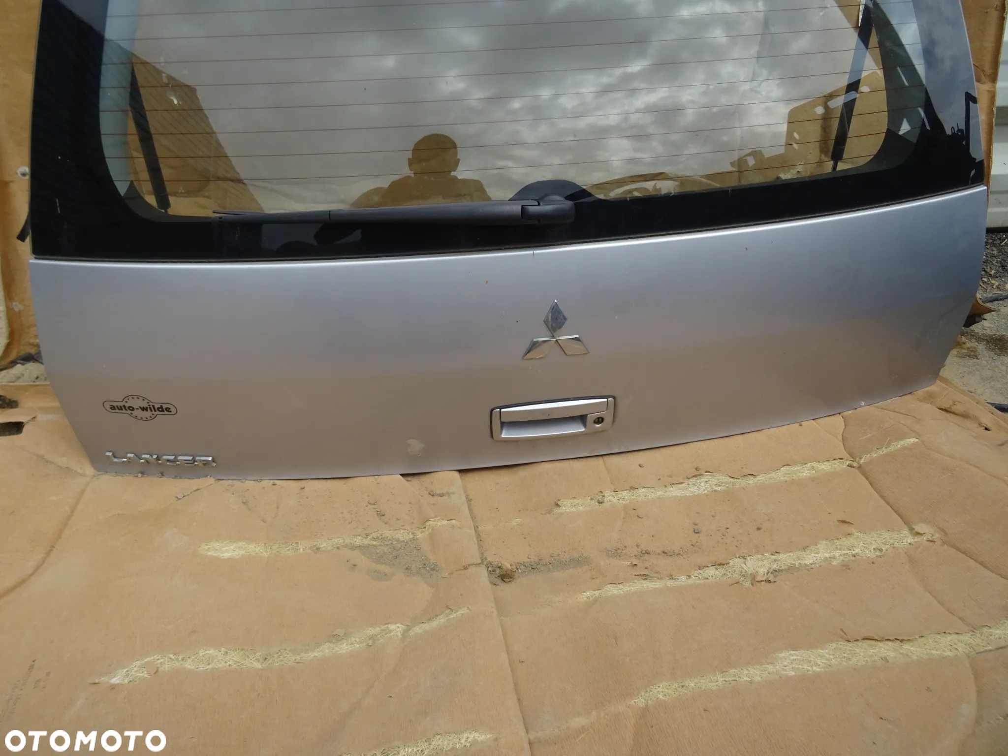 Klapa Bagażnika Mitsubishi Lancer VII Kombi A31 (Goła) - 3