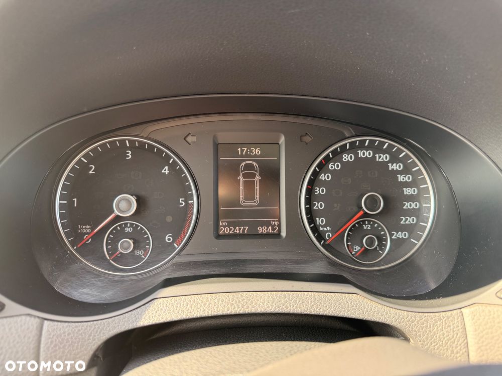 Volkswagen Sharan 2.0 TDI Highline DSG - 16