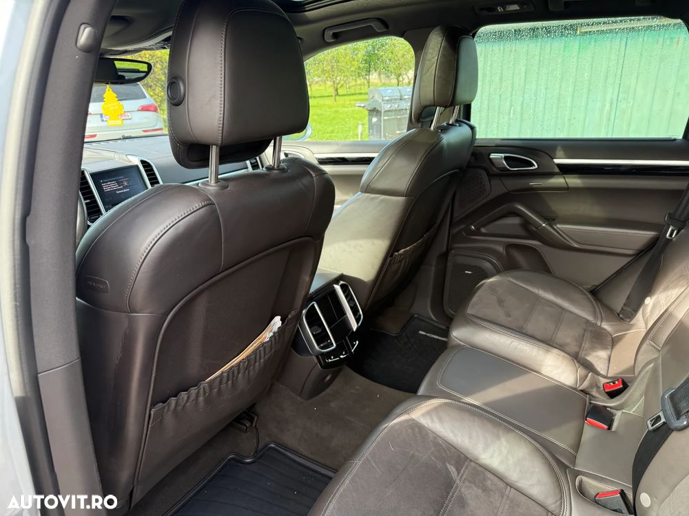 Porsche Cayenne Diesel Tiptronic S - 25