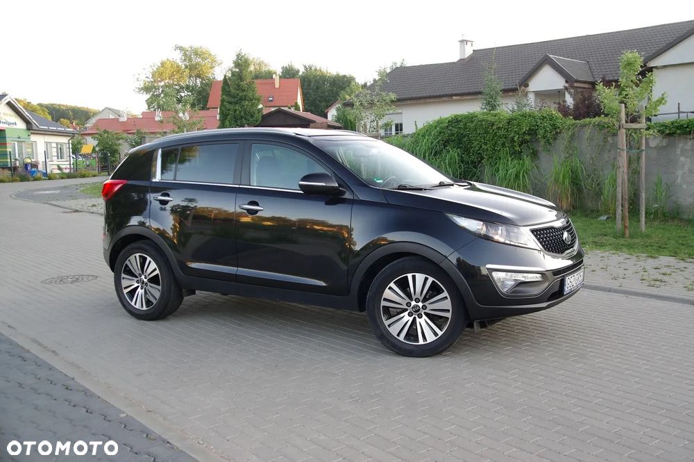 Kia Sportage 1.7 CRDI 2WD ISG Dream-Team Edition - 16