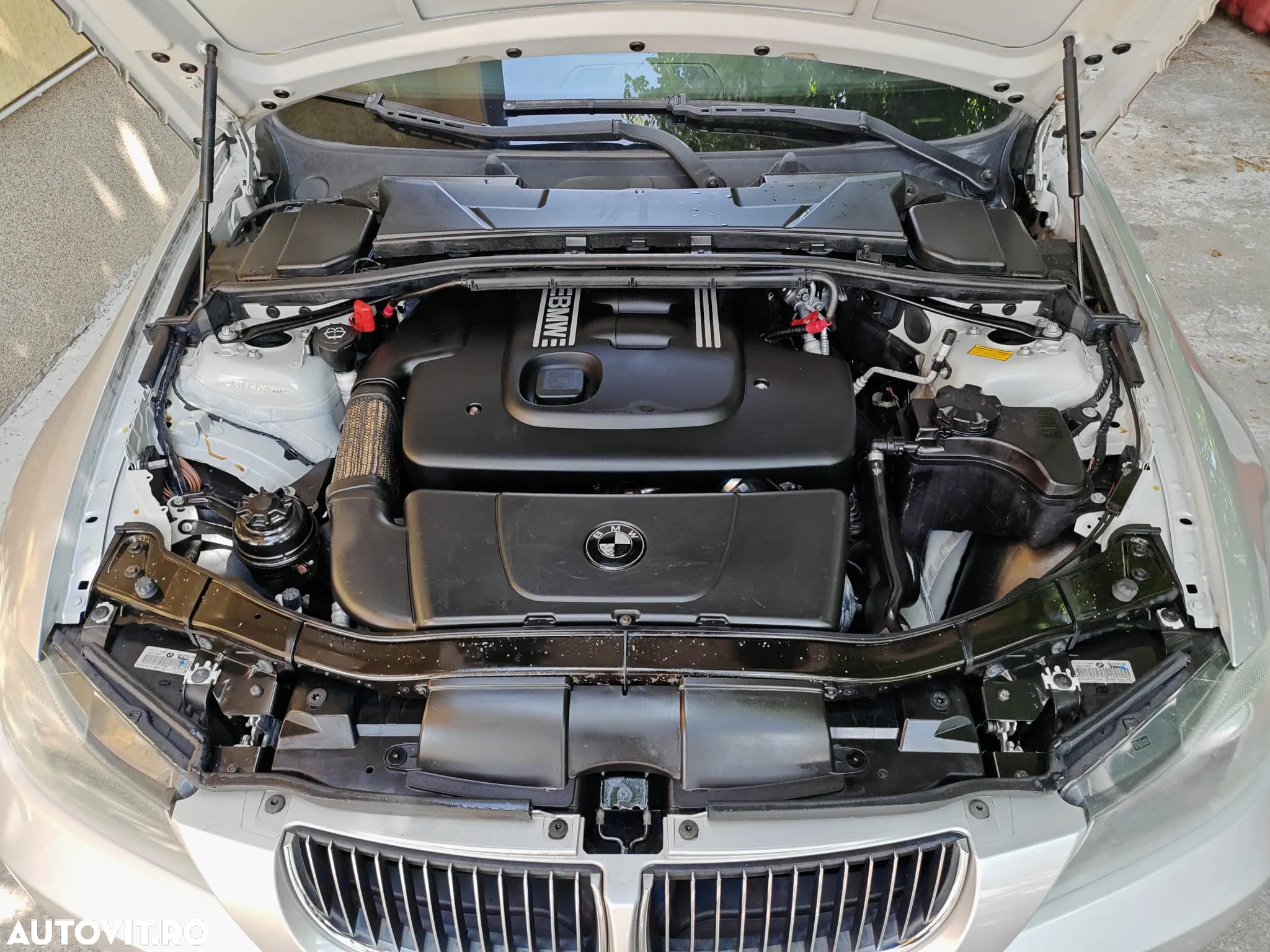 BMW Seria 3 318d - 8