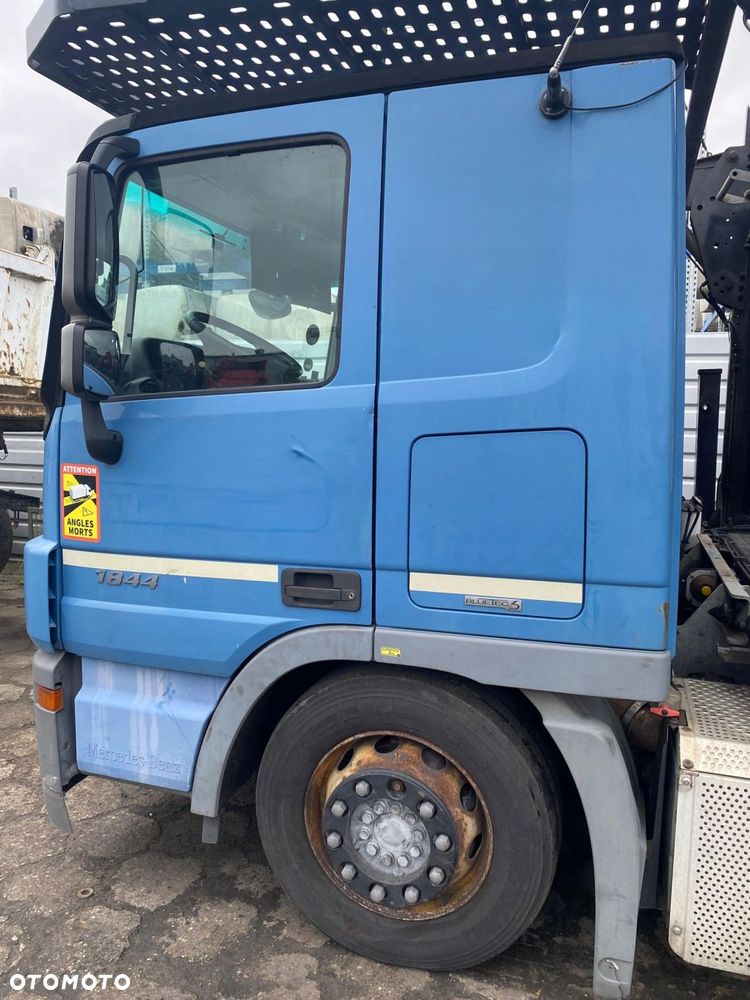 KOMPLETNA KABINA SYPIALNIANA MERCEDES ACTROS MP2 MP3 - 4